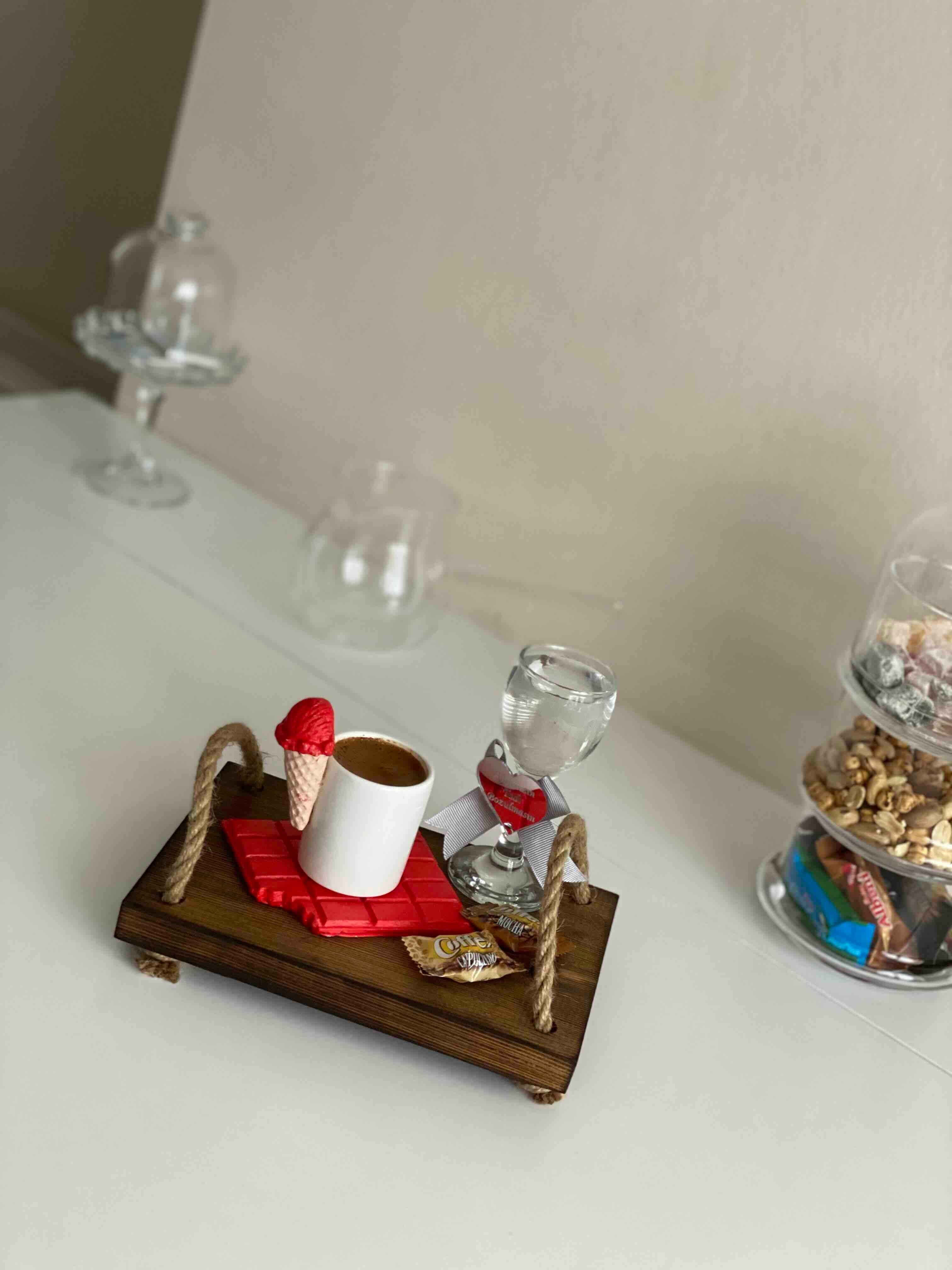 5.99 $ | 2-Piece Dark Walnut Solid Wood Serving Tray Set - Elegant Decorative Trays for Coffee Table & Ottoman - Versatile for Home, Restaurant, Cafe