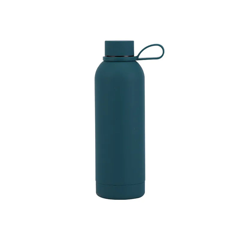 Schlanke Reiseflasche aus Edelstahl – auslaufsicher, BPA-frei, ideal für Outdoor-Sport, Fitnessstudio und Wandern