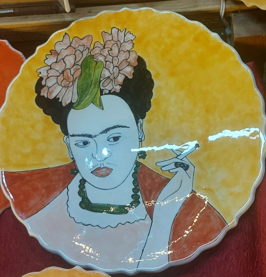 Handmade Frida Kahlo Decorative Plate - Perfect Gift for Art Lovers