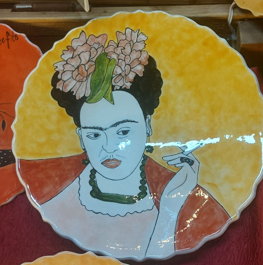 Handmade Frida Kahlo Decorative Plate - Perfect Gift for Art Lovers