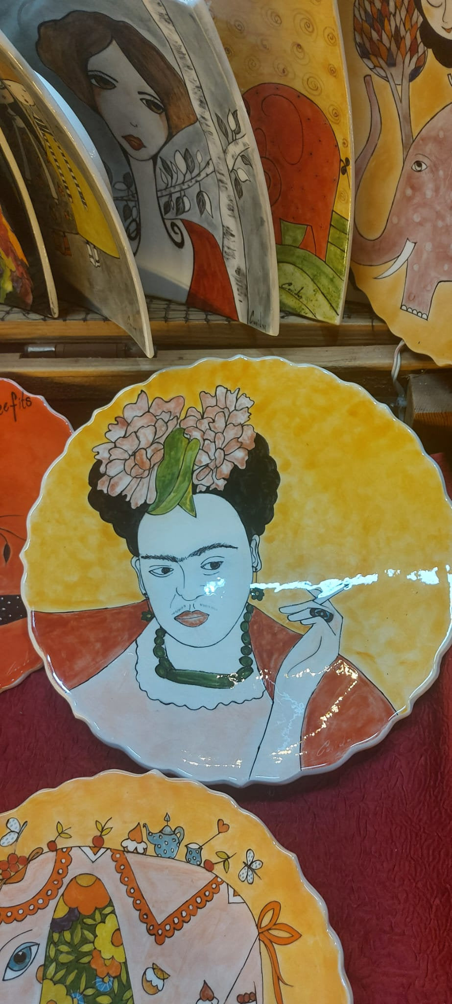 Handmade Frida Kahlo Decorative Plate - Perfect Gift for Art Lovers